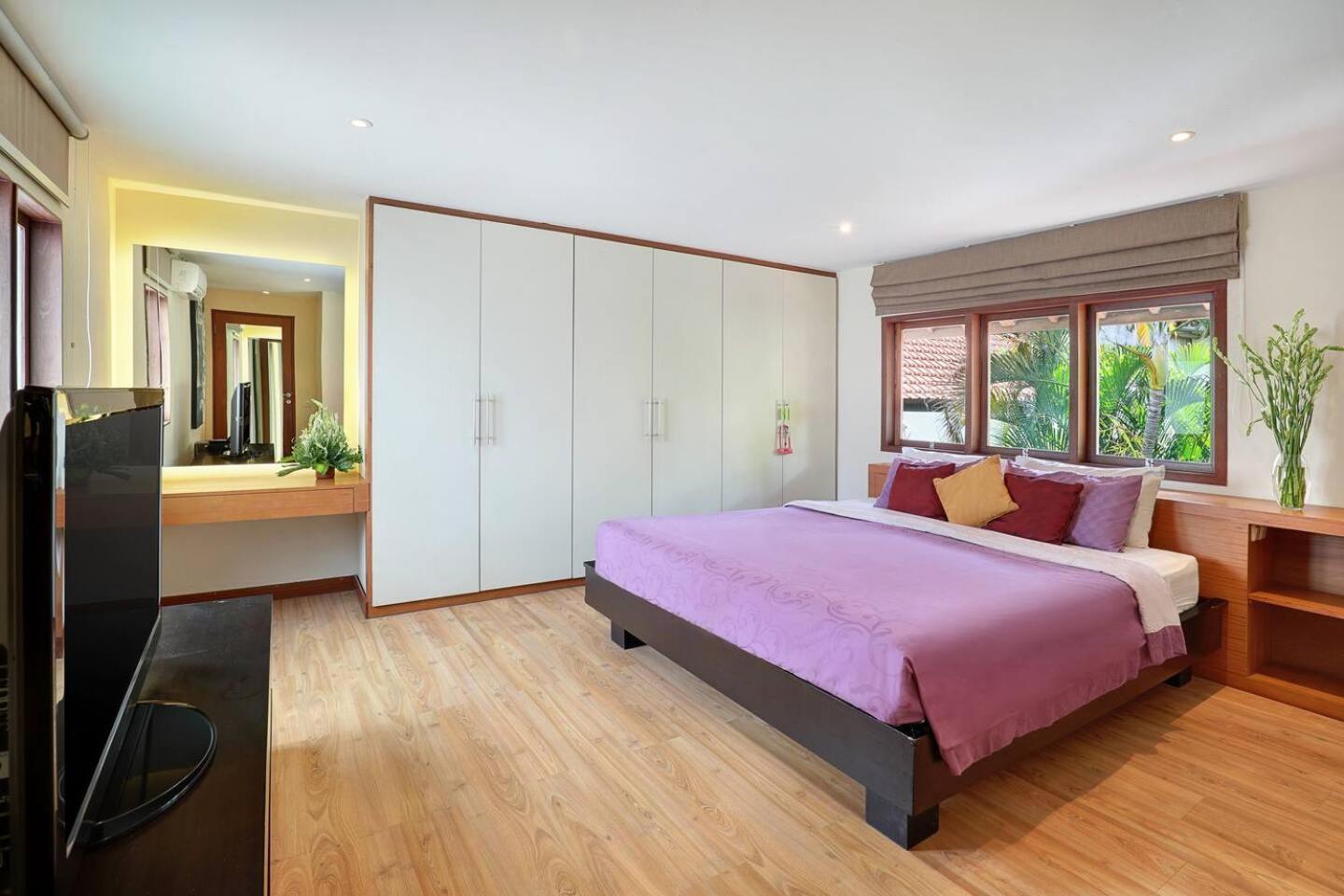 Super Value 4 Bedroom, Walk To Bintang Supermarket เซมินยัค ภายนอก รูปภาพ