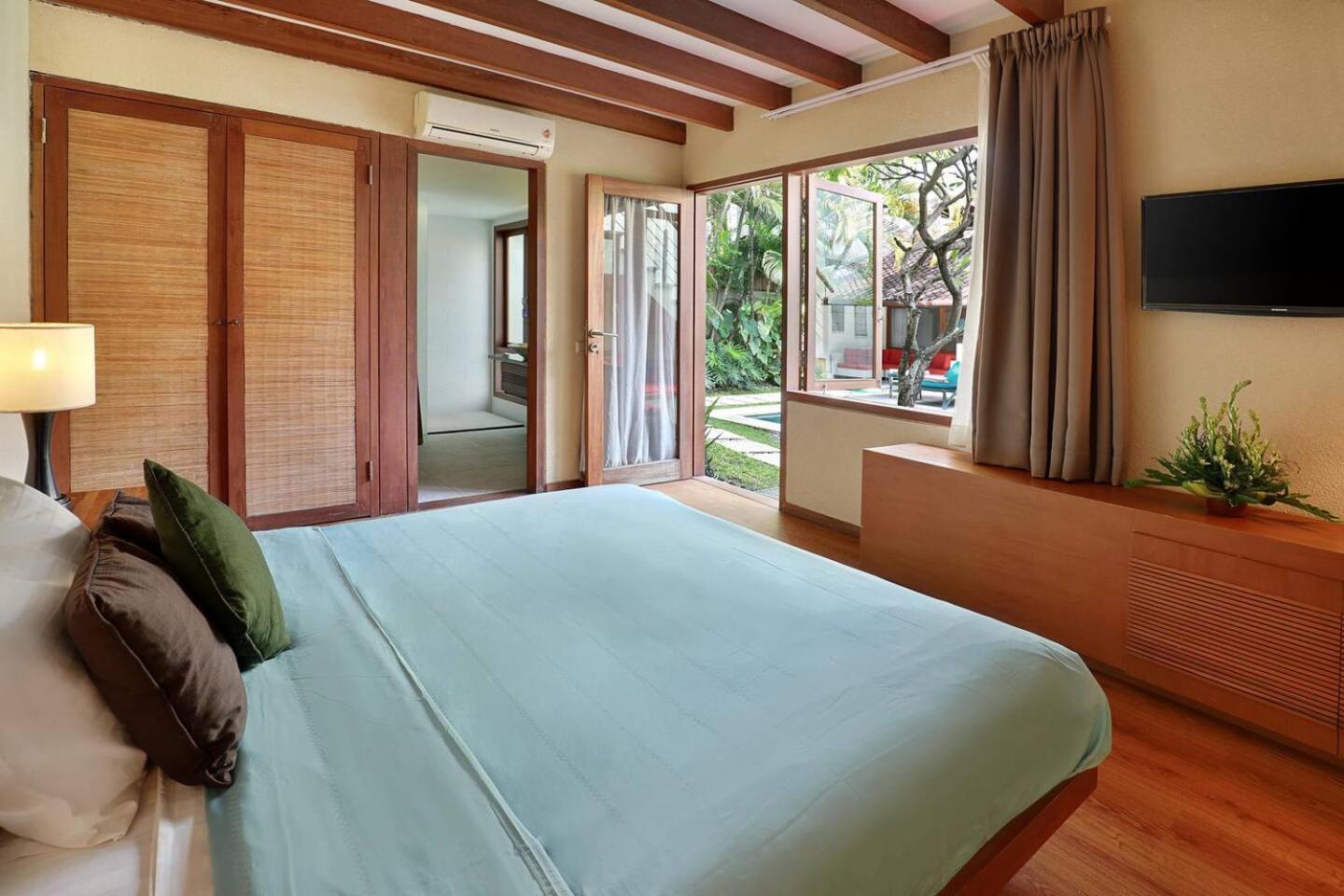 Super Value 4 Bedroom, Walk To Bintang Supermarket เซมินยัค ภายนอก รูปภาพ